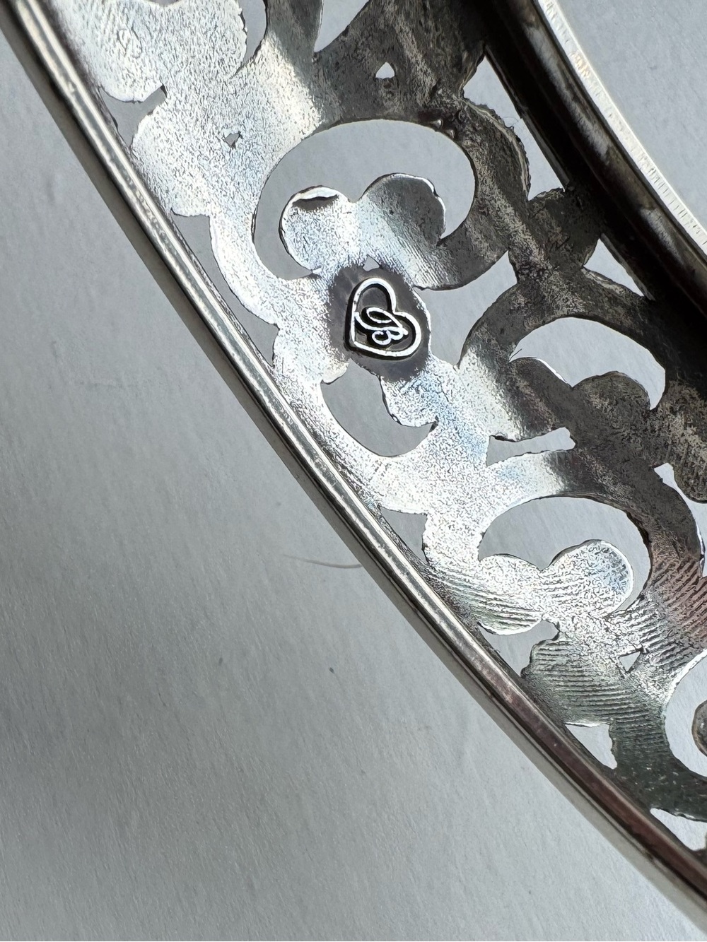 Brighton contempo scroll Filigree hinged bangle bracelet - Picture 3 of 5